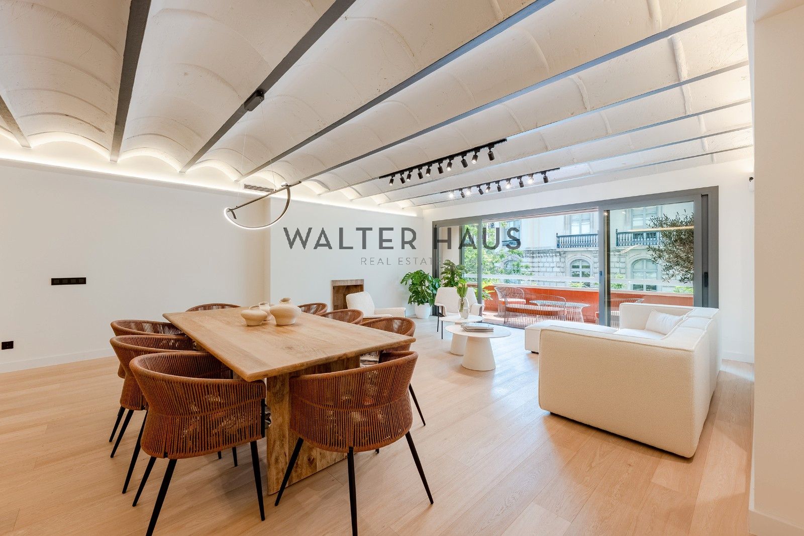 Dining room of Flat for sale in  Barcelona Capital  with Air Conditioner, Heating and Terrace