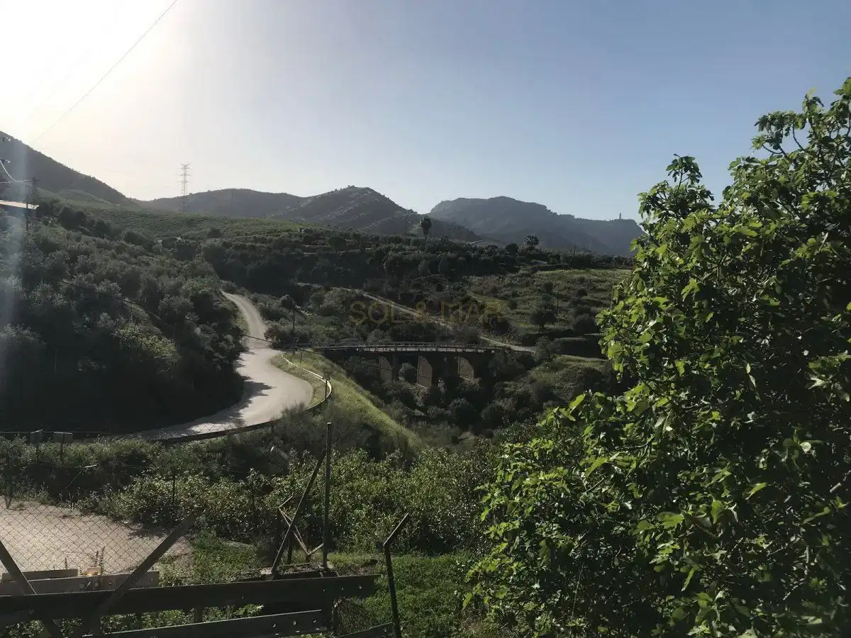 Vista exterior de Casa o xalet en venda en Álora amb Calefacció, Terrassa i Traster
