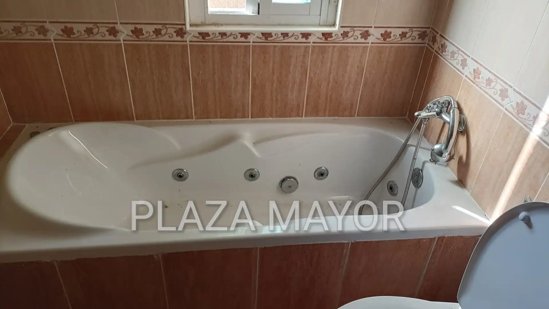 Baño de Terreno en venta en Calvarrasa de Arriba