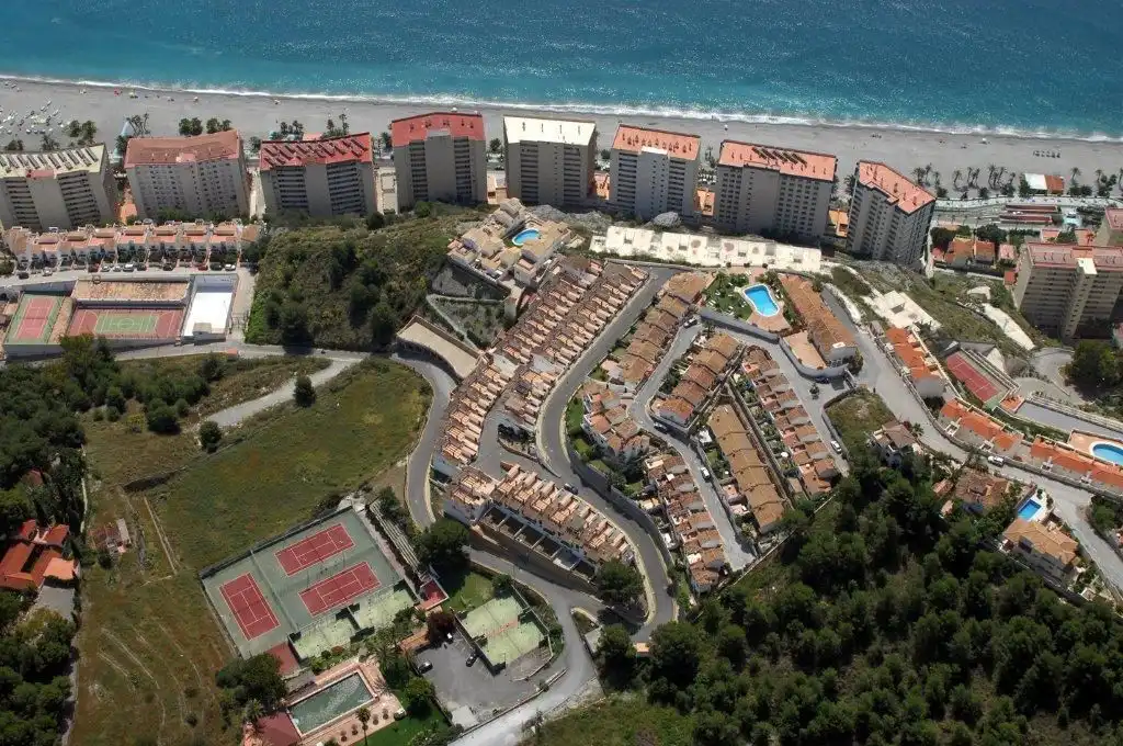 Exterior view of Detached homes for rent in Almuñécar  with Air Conditioner, Heating and Private garden