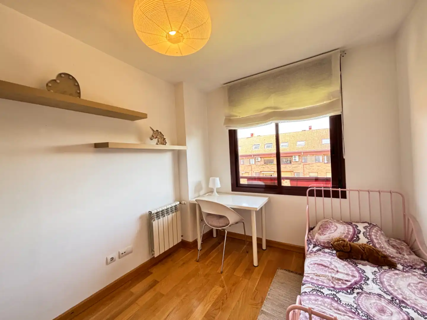 Schlafzimmer von Wohnung zum Verkauf in Majadahonda mit Klimaanlage, Heizung und Privatgarten