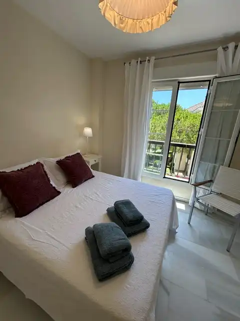 Bedroom of Flat for rent in Marbella  with Air Conditioner, Heating and Terrace