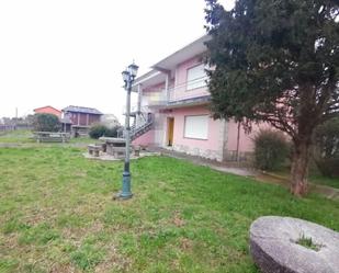 Vista exterior de Casa o xalet en venda en A Capela  amb Calefacció, Jardí privat i Terrassa