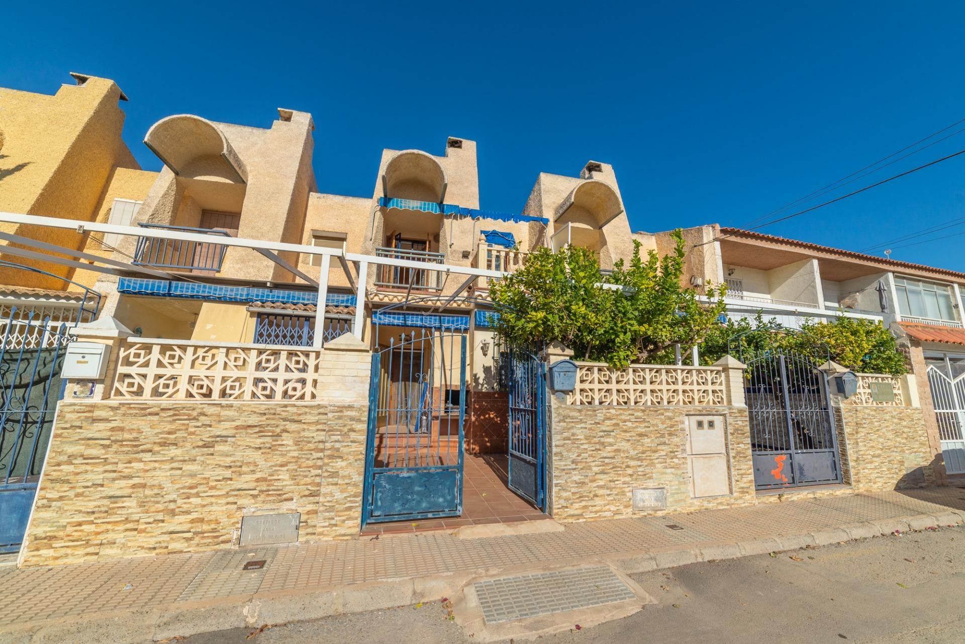 Exterior view of Single-family semi-detached for sale in San Pedro del Pinatar  with Air Conditioner, Terrace and Storage room