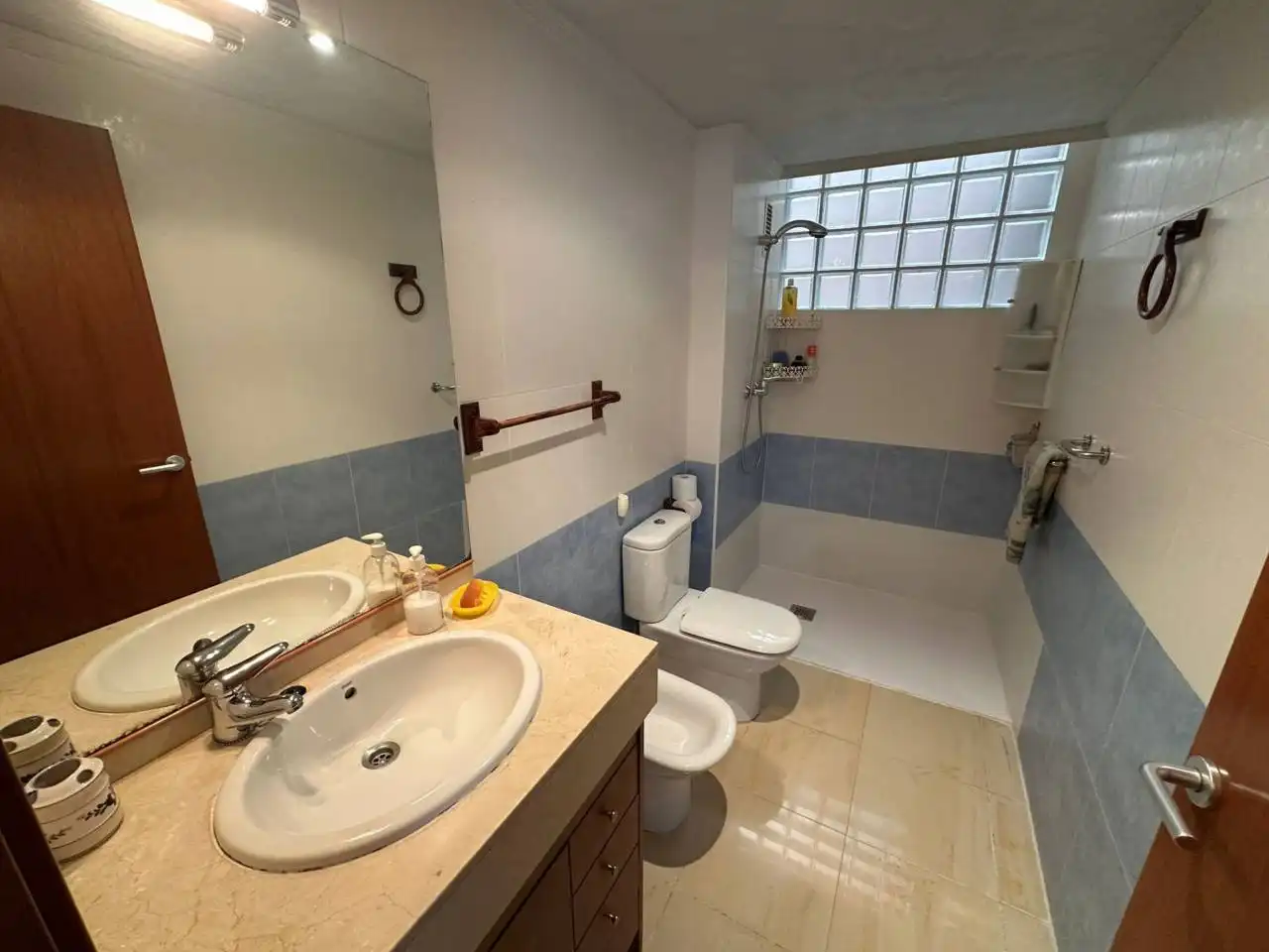 Bany de Pis en venda en Vila-seca amb Aire condicionat, Calefacció i Moblat