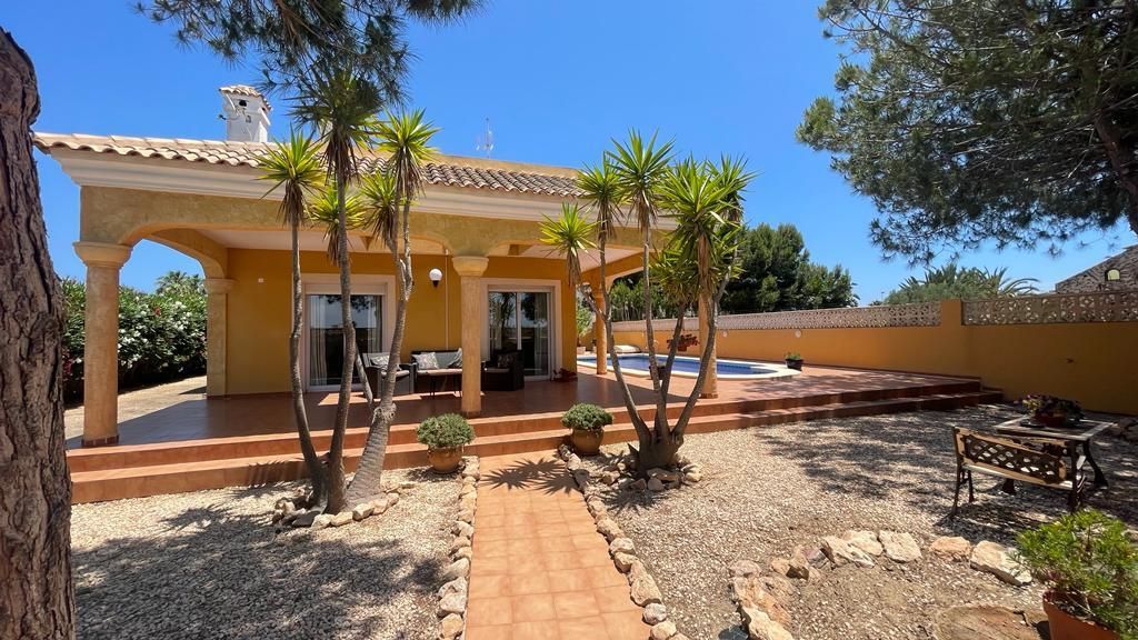 Casa o chalet en venta en Urbanización Veneziola B, 1321, Veneziola