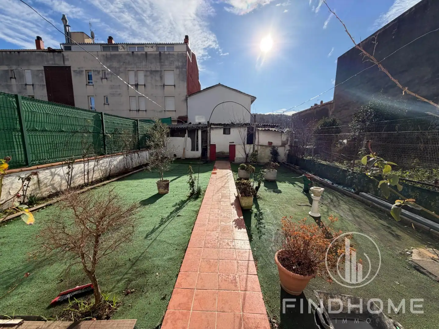 Terrasse von Haus oder Chalet zum Verkauf in Olot mit Privatgarten, Abstellraum und Möbliert