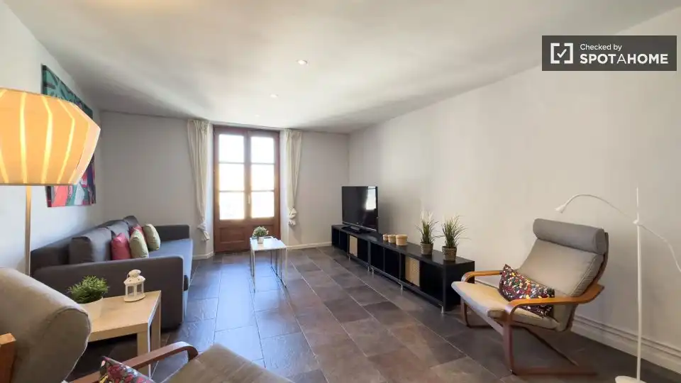 Appartamento con terrazza in affitto a Ciutat Vella, imagen 5