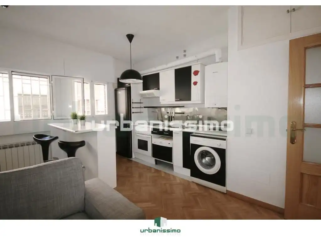 Apartament de lloguer a Esperanza Sánchez Carrascosa, Valdeacederas