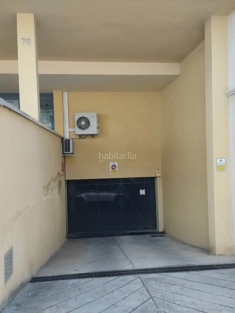 Einzelparkplatz zum Verkauf in Carretera de Girona 76