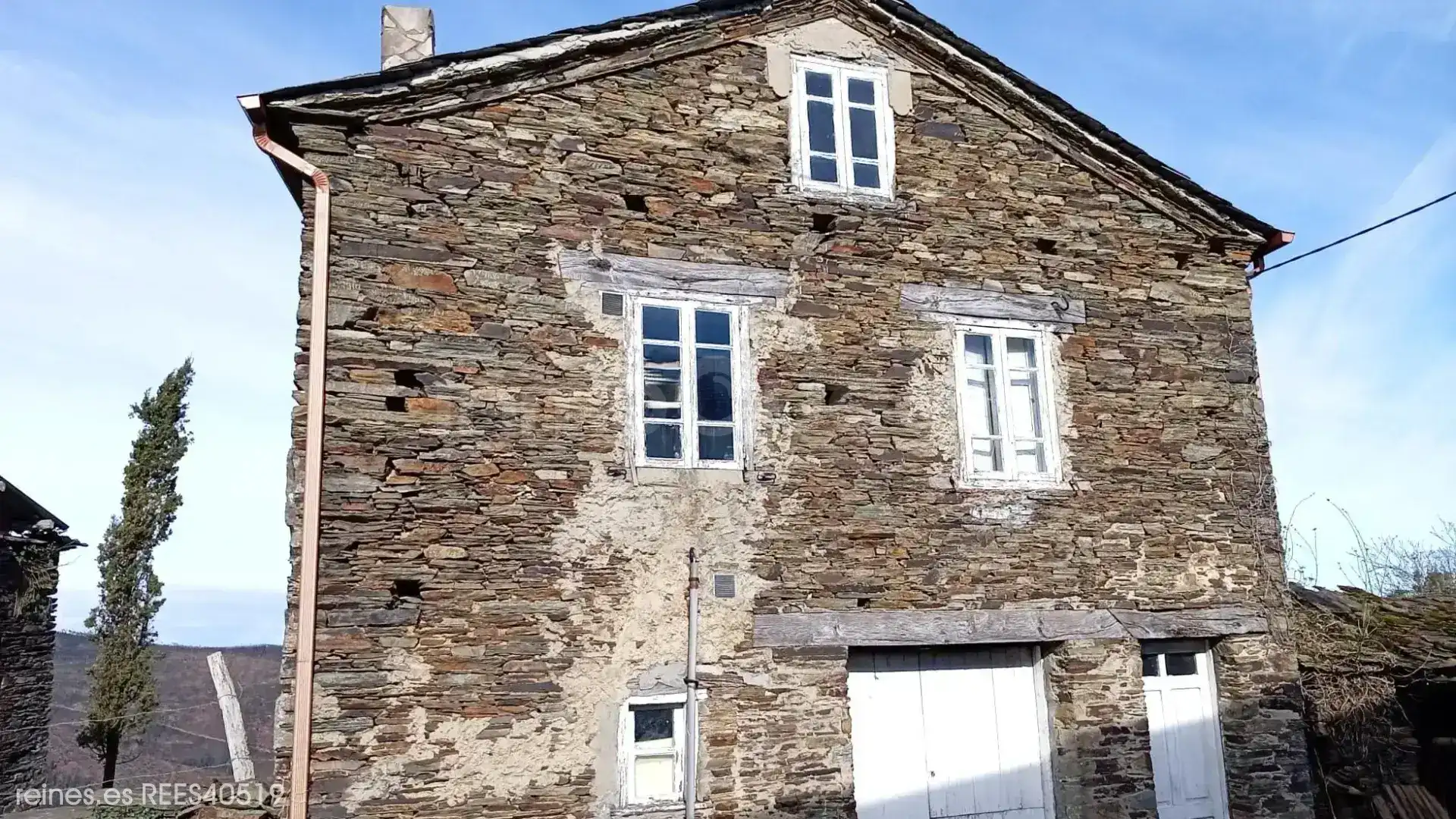 Vista exterior de Casa o xalet en venda en Taramundi amb Calefacció