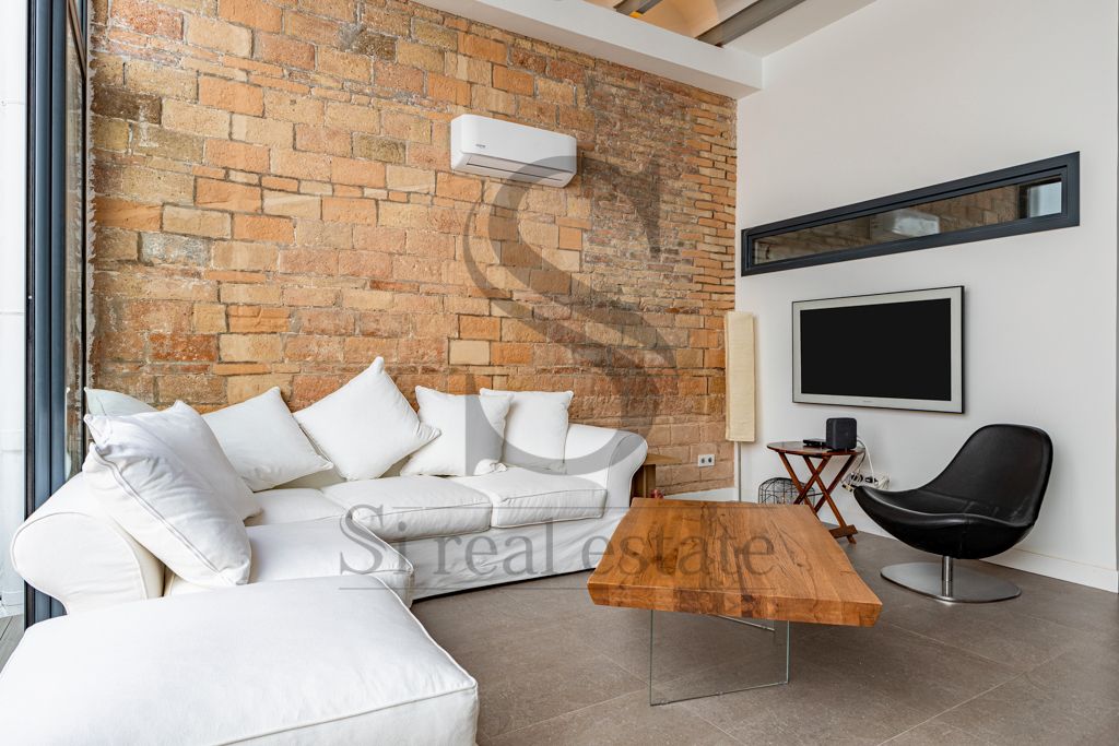 Vista exterior de Planta baja en venta en  Barcelona Capital con Aire acondicionado, Terraza y Trastero