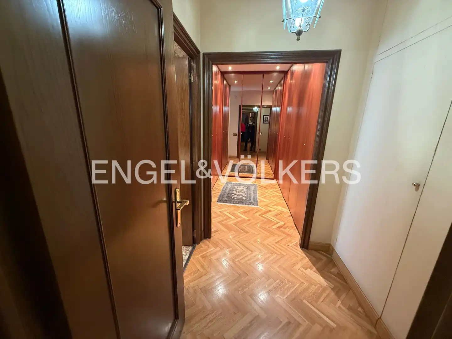 Piso en venta en Barcelona con Calefacción y Balcón