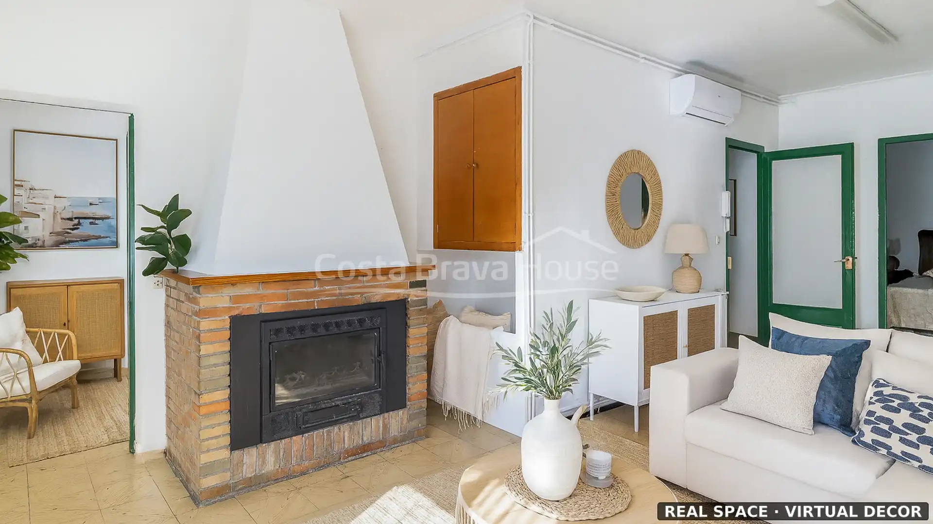 Living room of Country homes for sale in Begur  with Air Conditioner, Heating and Private garden