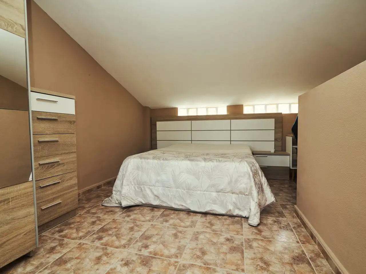 Habitación de Casa adosada en venta en Orihuela con Aire acondicionado, Calefacción y Terraza