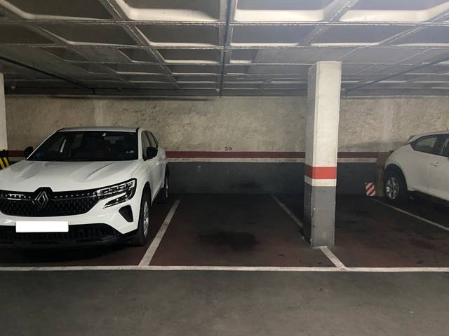 Garaje en Venta en Novell en Barri de les Corts