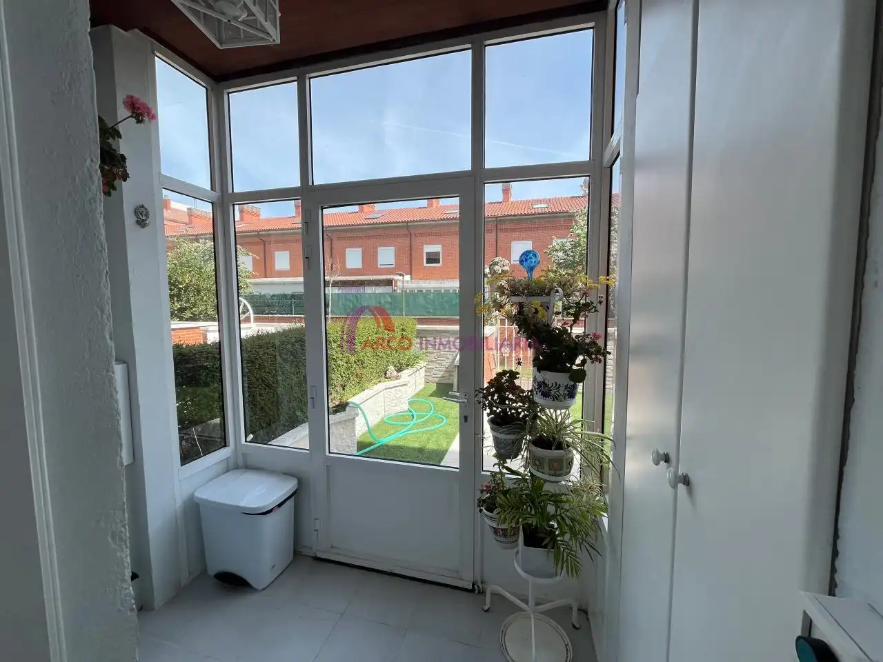 Garden of Detached homes for sale in Burgos  with Heating, Private garden and Parquet flooring