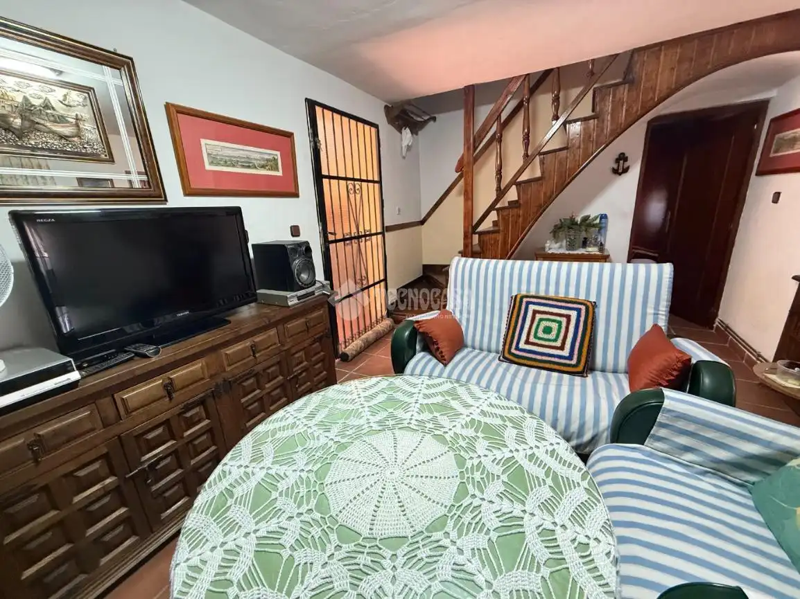 Sala de estar de Casa adosada en venta en Lucillos con Aire acondicionado y Calefacción