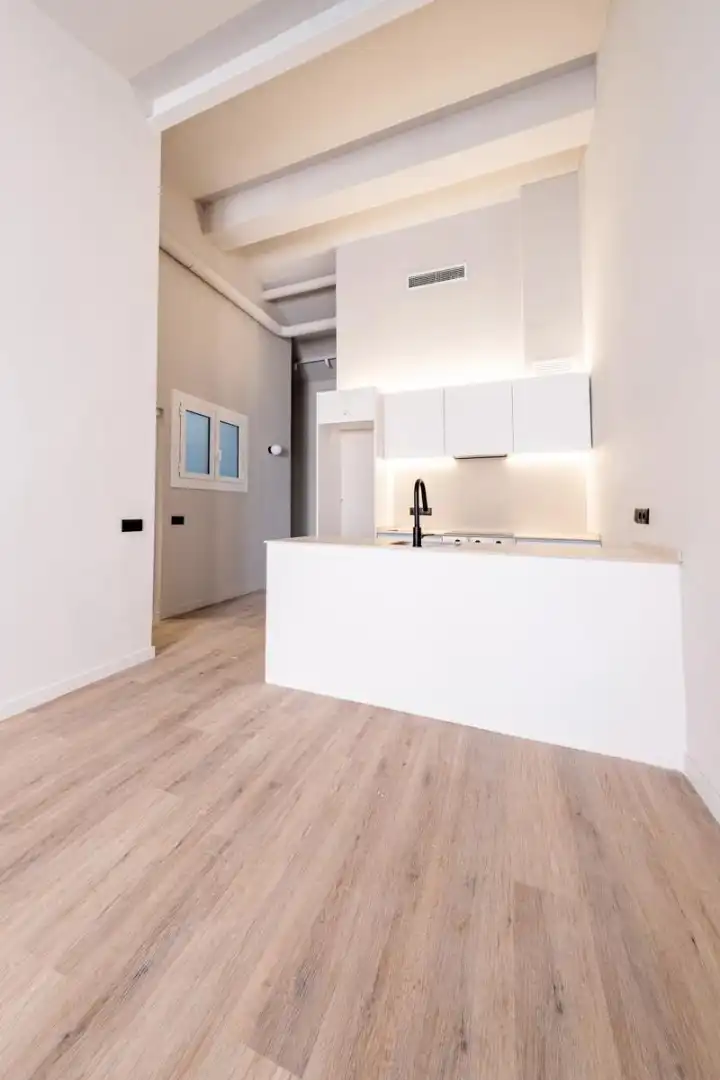 Cuina de Pis en venda en Esplugues de Llobregat amb Aire condicionat i Calefacció