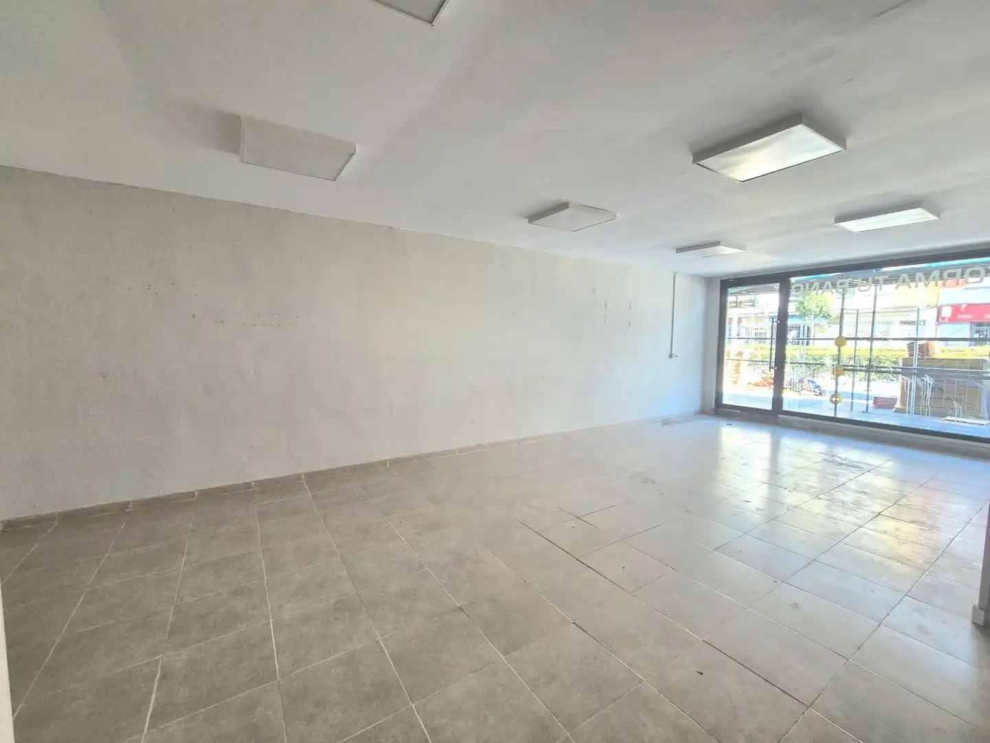 Business premises to rent in Lugones, imagen 7