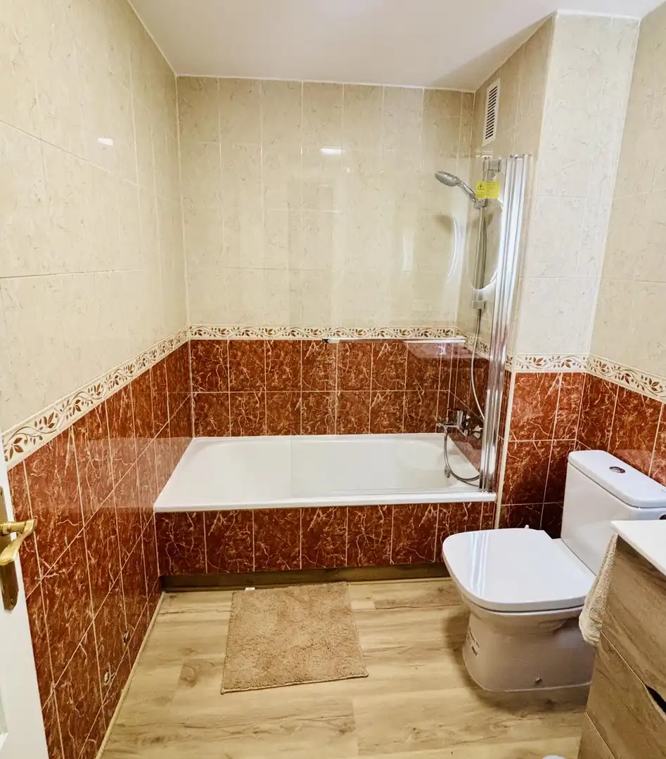 Baño de Apartamento en venta en Málaga con Alarma