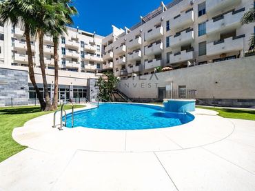 Pis amb piscina en venda a Calalucia
