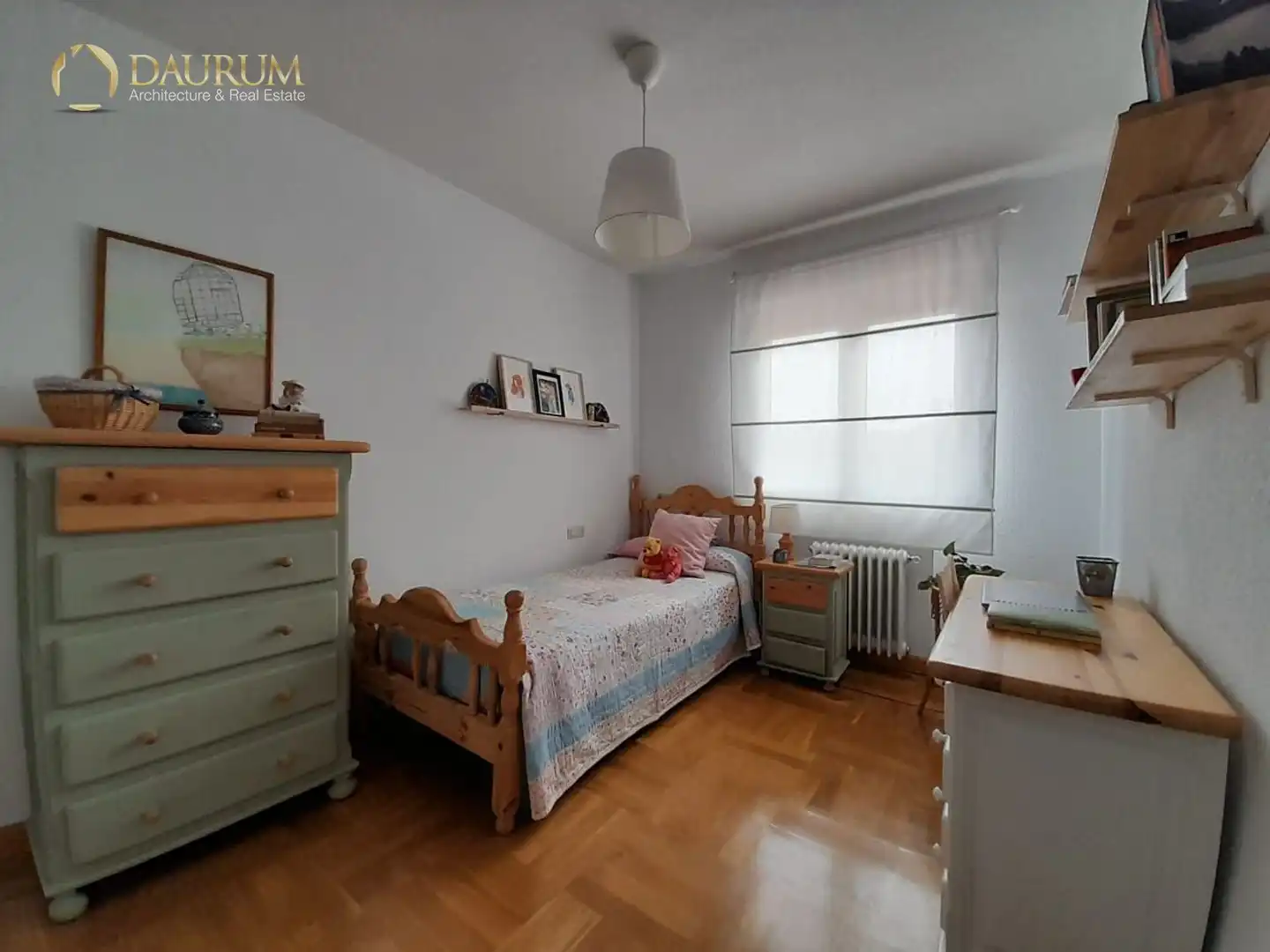 Dormitori de Casa adosada en venda en Móstoles amb Calefacció, Jardí privat i Terrassa