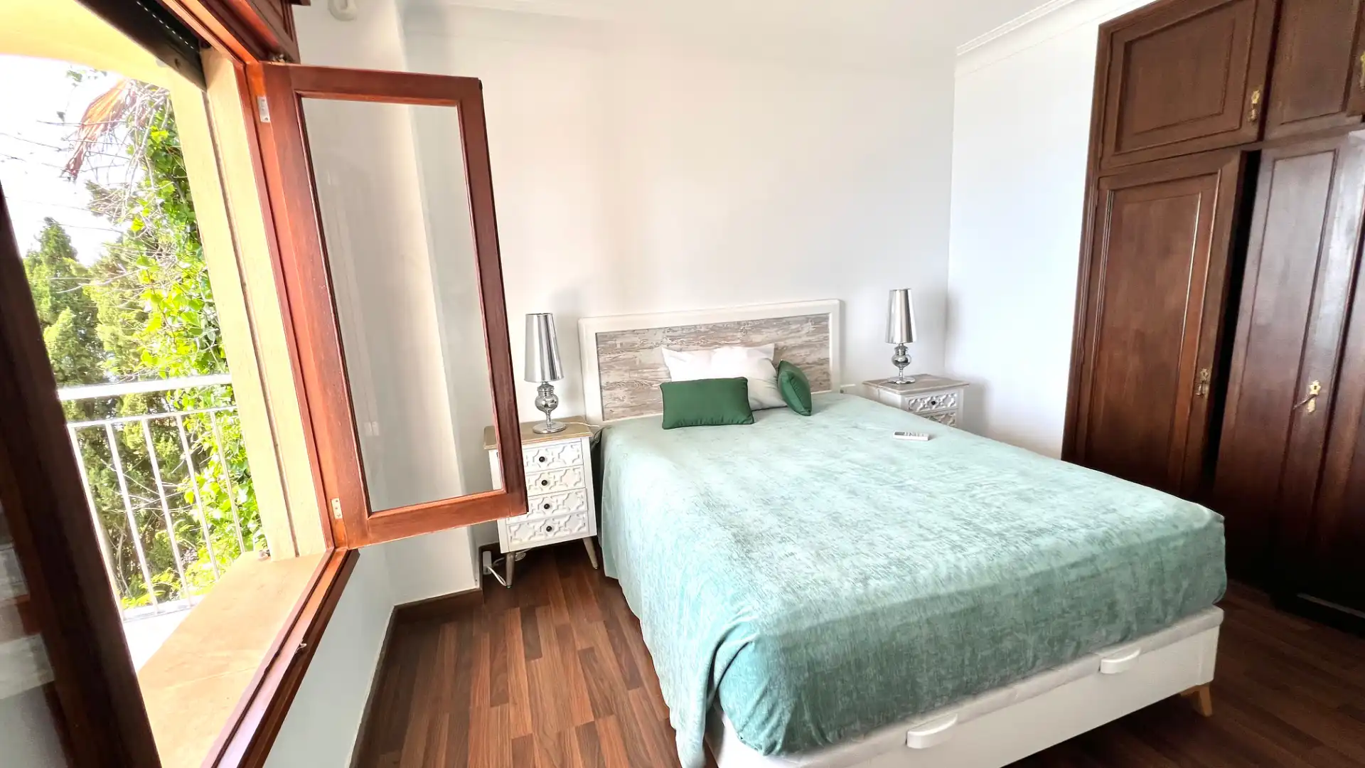Bedroom of Flat for rent in Alcúdia  with Air Conditioner, Parquet flooring and Terrace