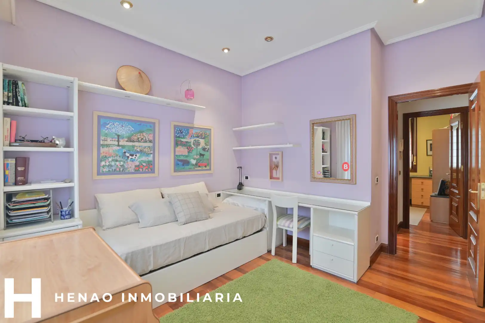 Bedroom of Flat for sale in Bilbao   with Heating, Parquet flooring and Terrace