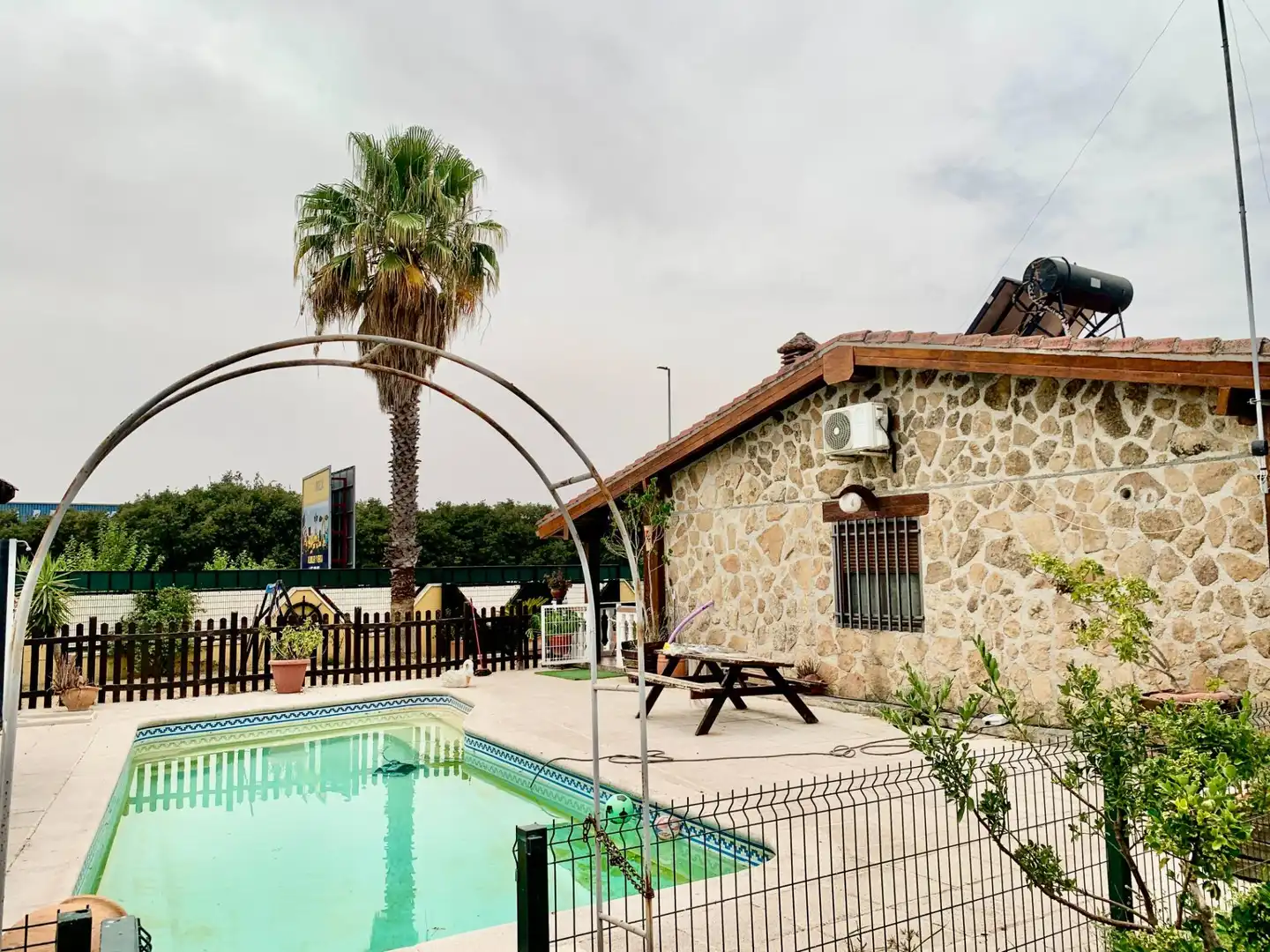 Casa o chalet en venta en Lora del Río con Aire acondicionado, Calefacción y Jardín privado