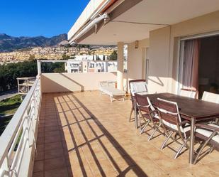 Terrasse von Dachboden miete in Benalmádena mit Klimaanlage, Heizung und Privatgarten