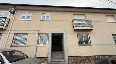 Foto 2 de Piso en venta en Calle de las Peñas del Trigo, 21, Colmenarejo, Madrid