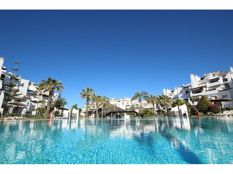 Swimming pool of Planta baja for sale in Marbella  with Air Conditioner, Terrace and Storage room
