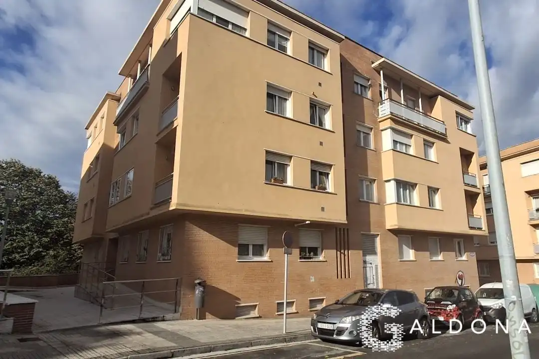 Vista exterior de Piso en venta en Donostia - San Sebastián  con Calefacción y Trastero