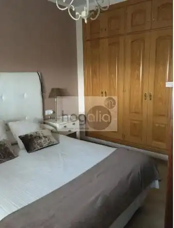 Habitación de Piso de alquiler en Sevilla con Aire acondicionado, Terraza y Trastero