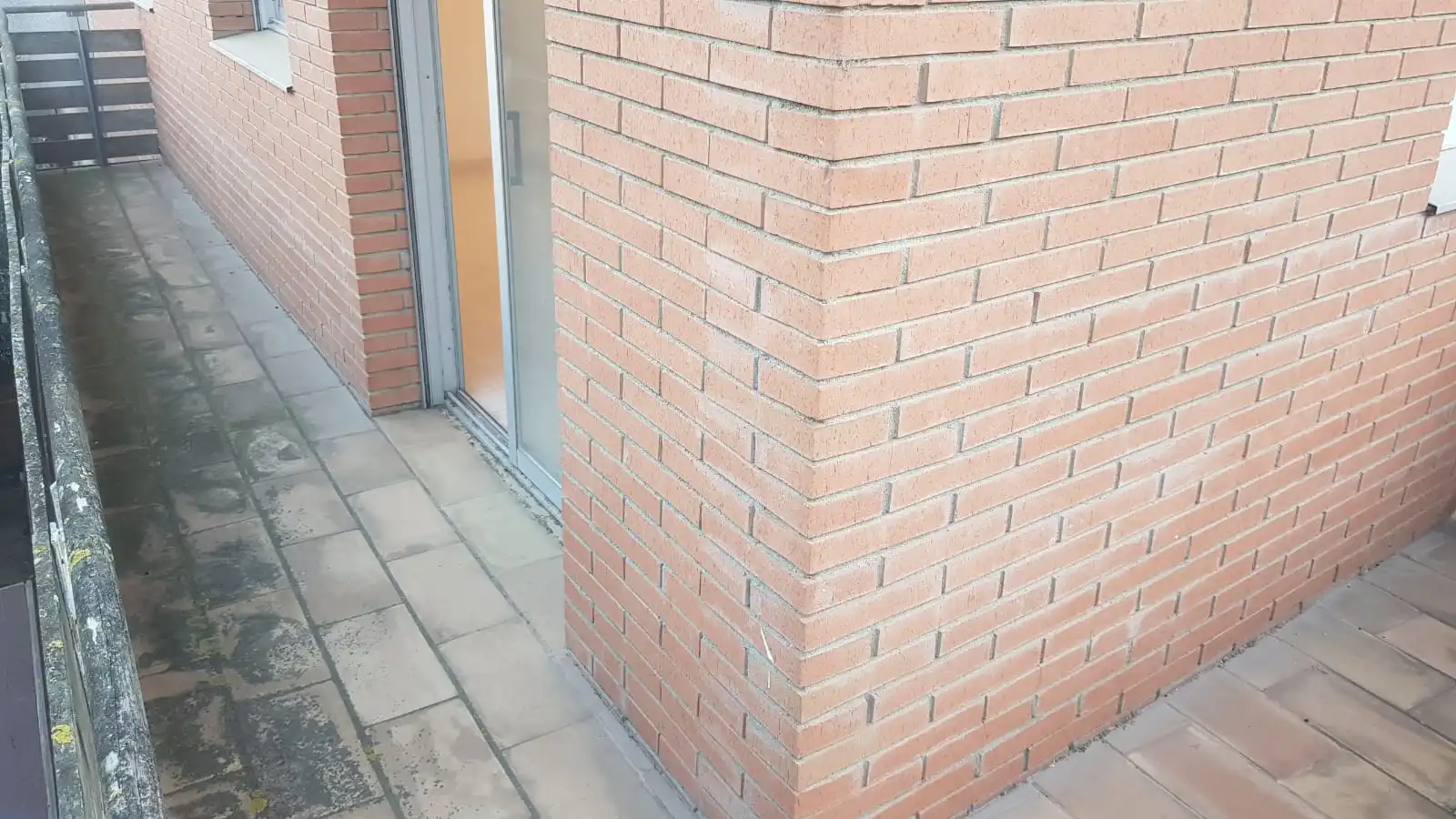 Vista exterior de Piso en venta en Girona con Calefacción, Terraza y Horno