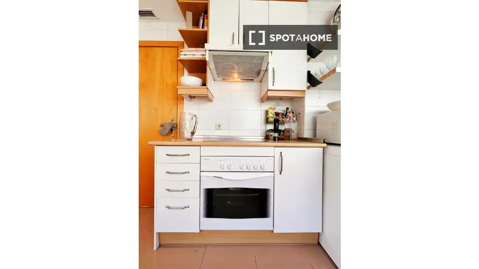 Cocina de Piso de alquiler en Madrid con Aire acondicionado, Calefacción y Amueblado