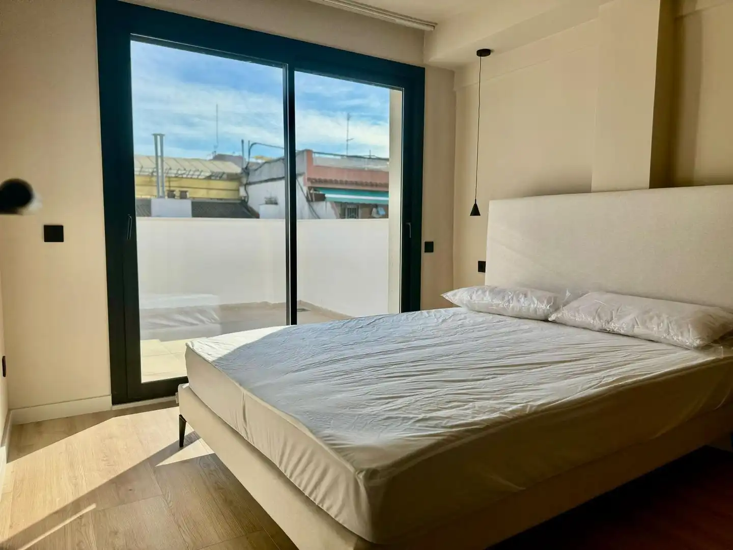 Bedroom of Buildings for sale in Santa Coloma de Gramenet