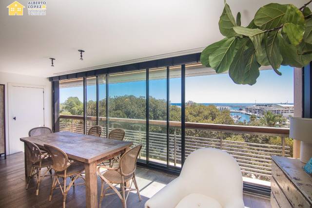 Apartamento en Alquiler en Ensanche - Diputación