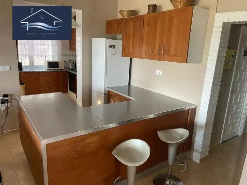 Cuina de Casa o xalet en venda en El Campello amb Aire condicionat, Calefacció i Jardí privat