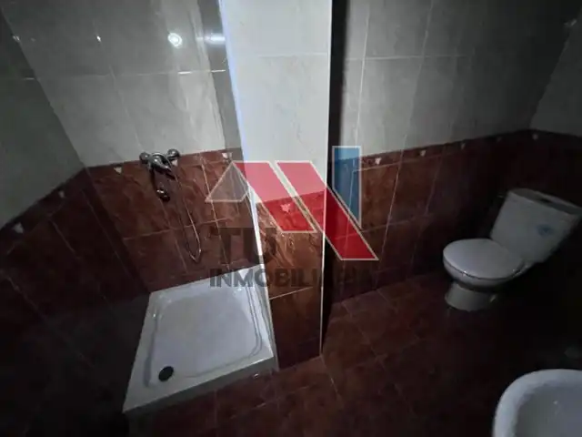 Baño de Piso en venta en El Carpio de Tajo con Calefacción, Parquet y Balcón