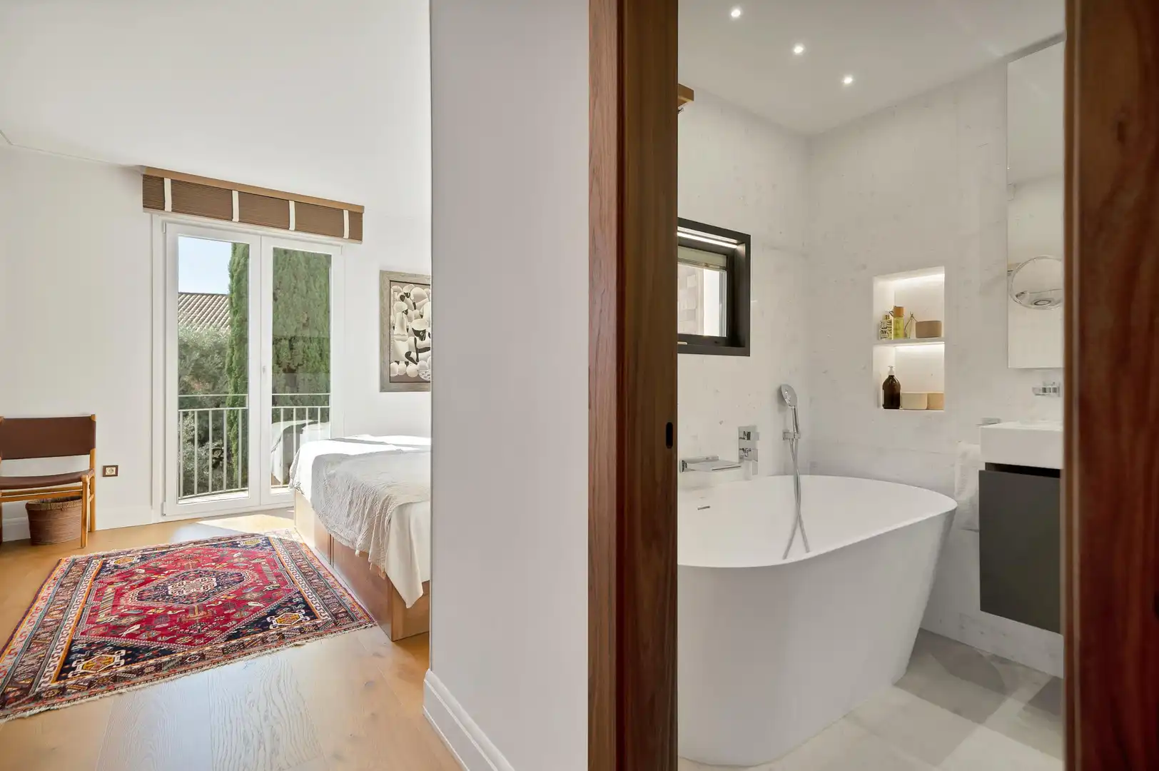 Baño de Casa adosada en venta en Marbella con Jardín privado, Alarma y Piscina comunitaria
