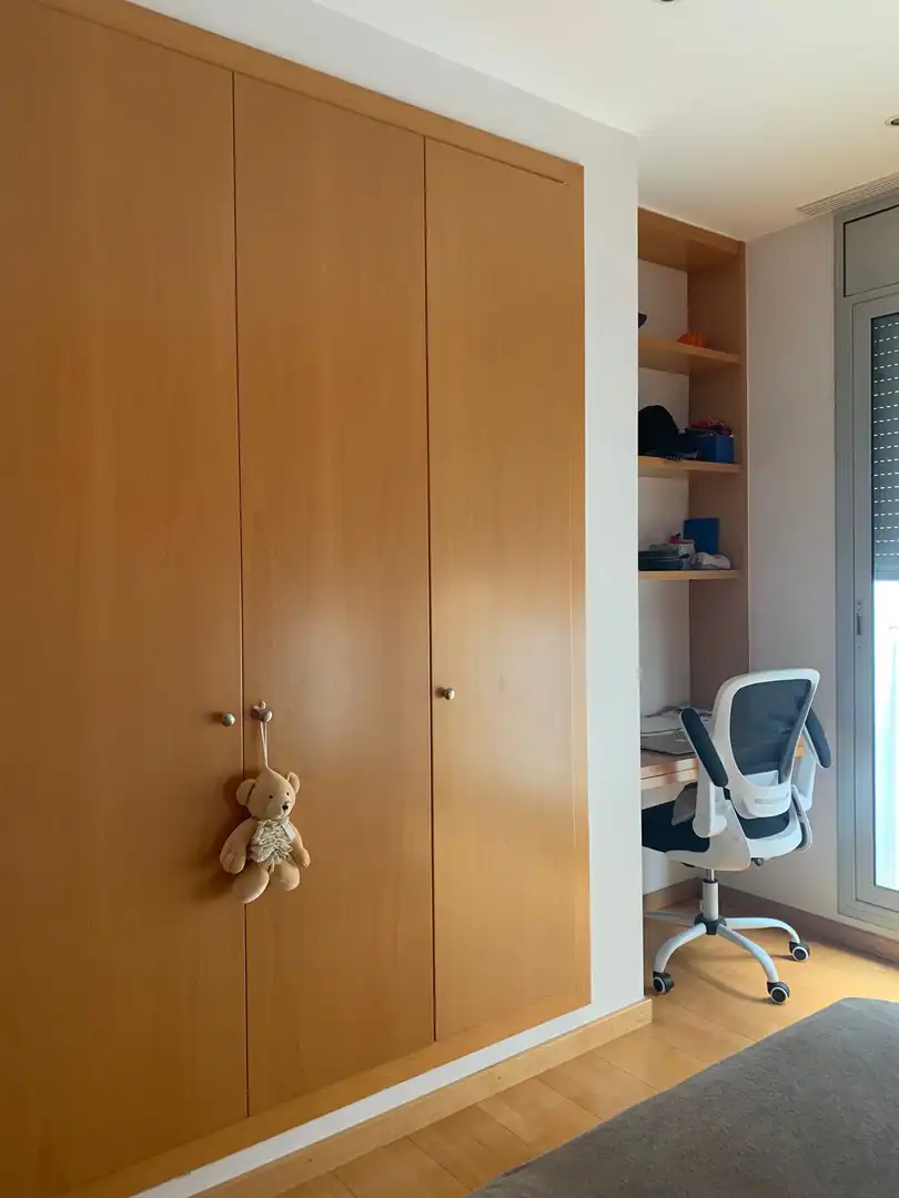 Schlafzimmer von Wohnung zur Miete in Barcelona mit Klimaanlage und Heizung
