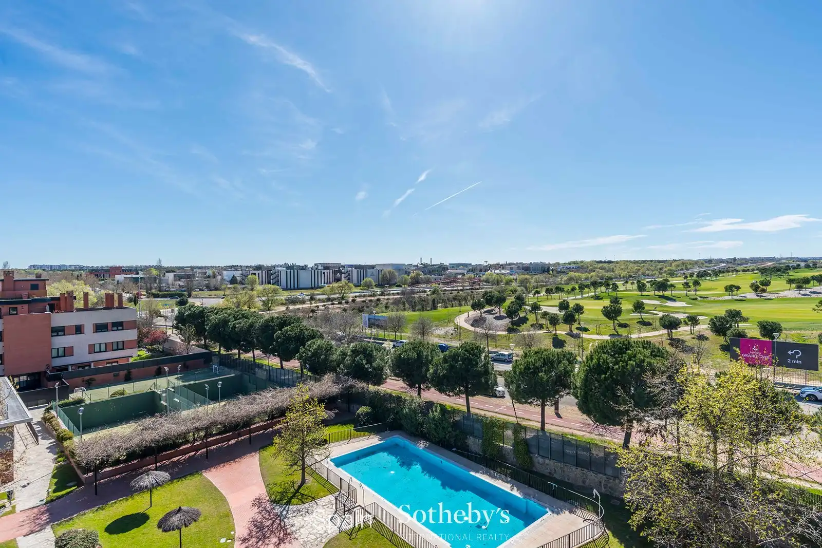Jardín de Dúplex en venta en Pozuelo de Alarcón con Aire acondicionado, Calefacción y Terraza