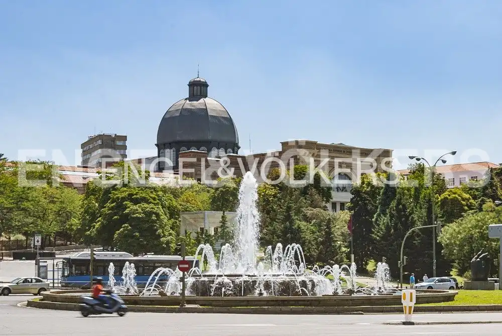 Apartament de lloguer a Calle de San Aquilino, Almenara -Ventilla