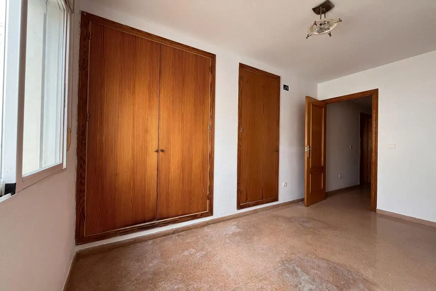 Habitación de Apartamento en venta en Villajoyosa / La Vila Joiosa con Terraza y Alarma