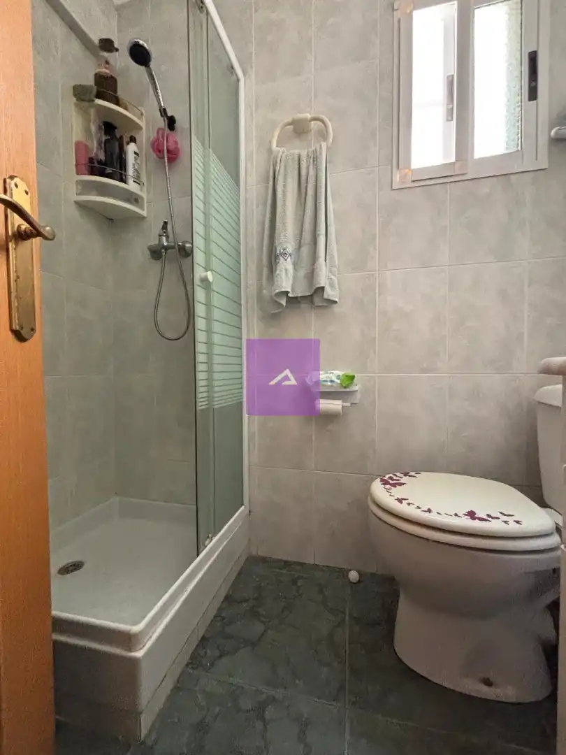 Bany de Apartament en venda en Sueca amb Aire condicionat, Terrassa i Moblat
