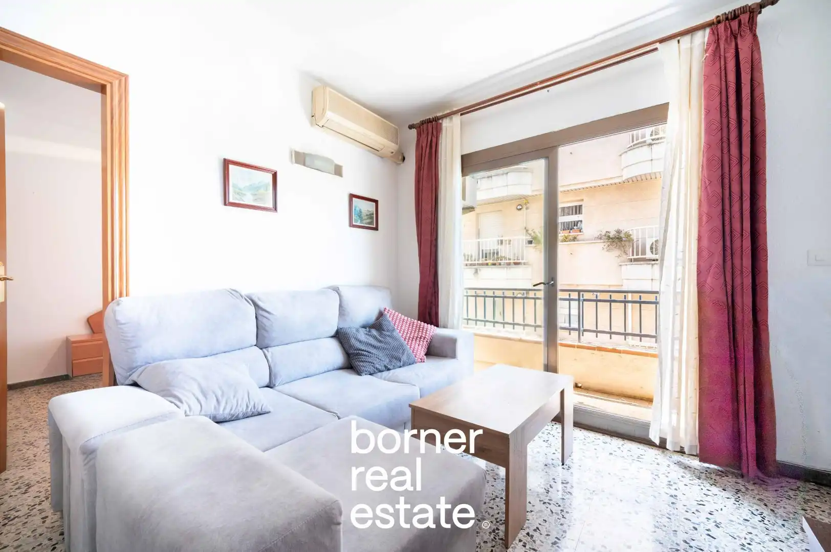 Vista exterior de Piso en venta en Sant Cugat del Vallès con Calefacción y Balcón