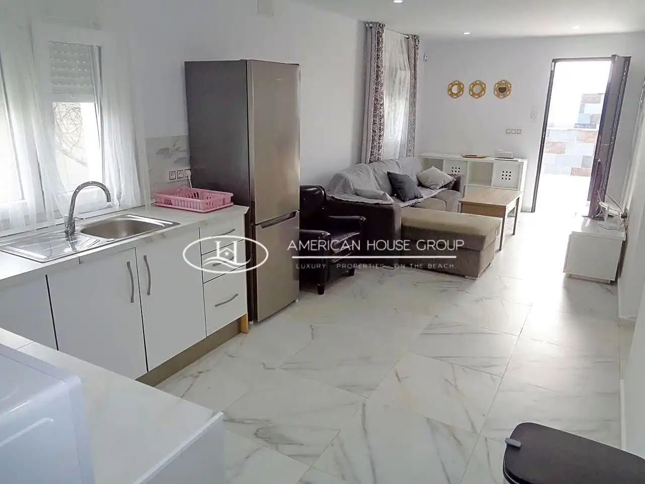Sala d'estar de Casa o xalet en venda en Chiclana de la Frontera amb Jardí privat, Traster i Piscina