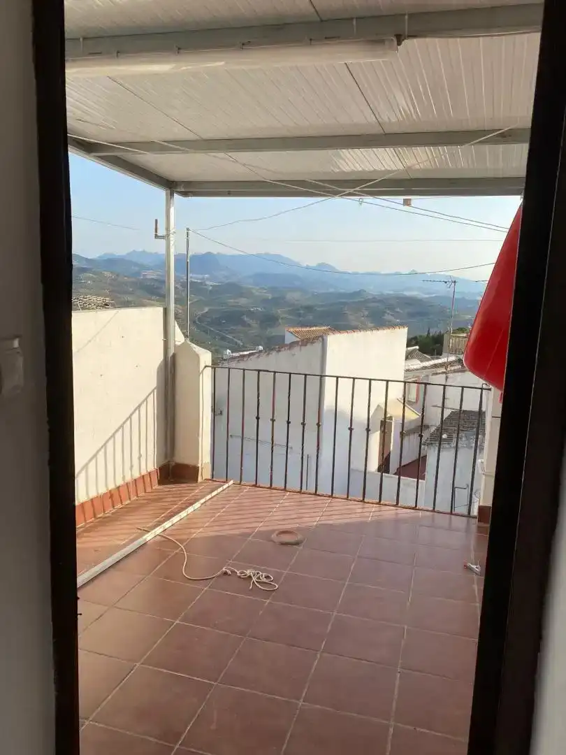 Vista exterior de Casa adosada en venta en Olvera, Cádiz